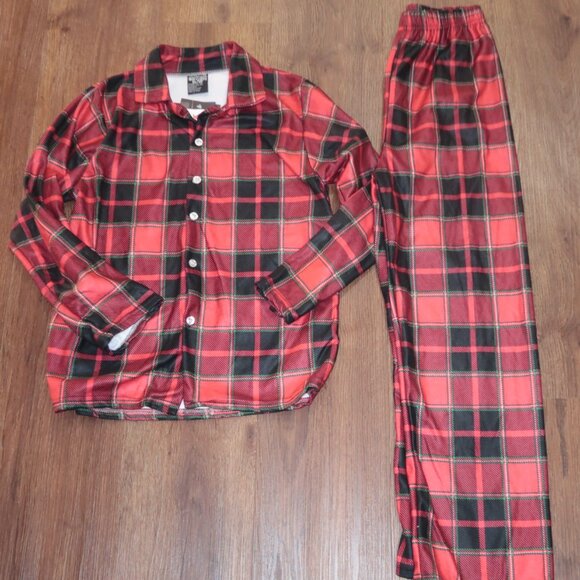 NWT Boys Quad Seven Black Red Holiday Plaid Flannel Pajamas Set Christmas 16/18 - Picture 1 of 3